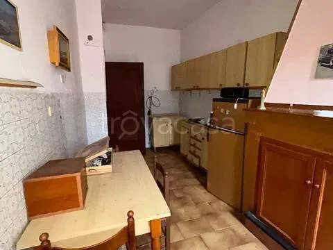 Cuisine - Apartment with Panoramic Terrace in Priverno