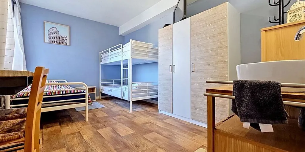 Chambres - Appartement avec Balcon près de la Mer à De Panne