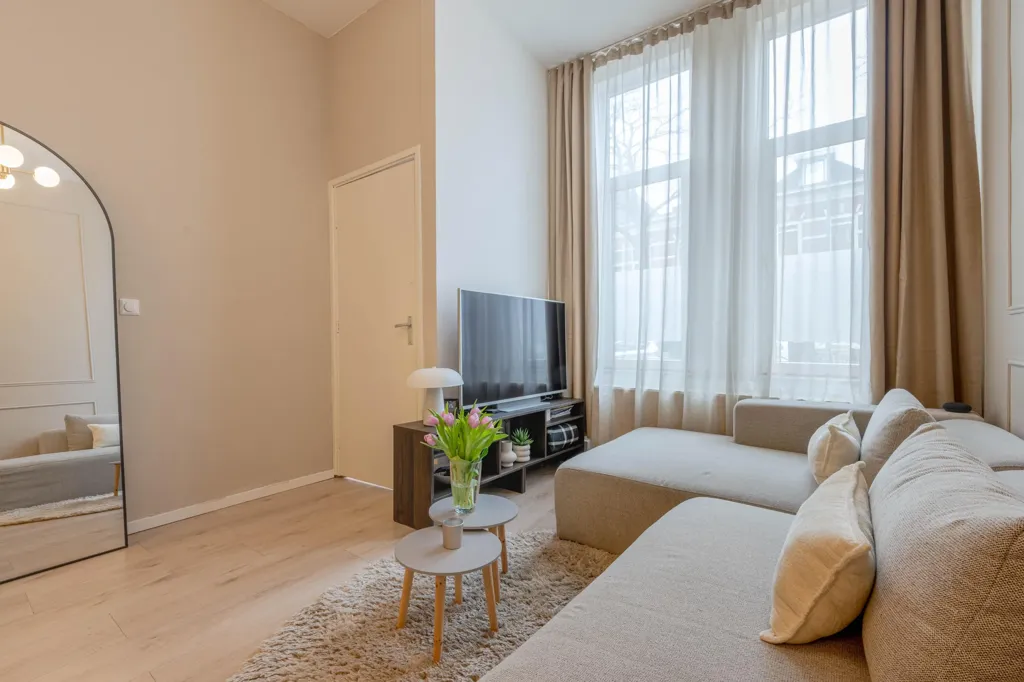 Séjour - Authentic Ground Floor Flat with Garden in Oud-Charlois