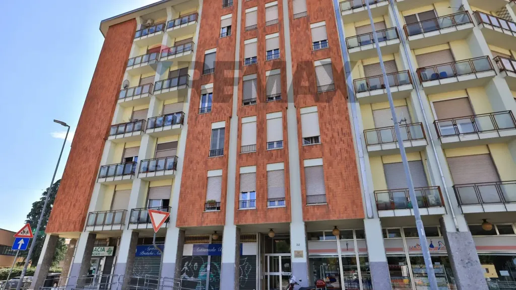 Extérieur - Apartment with Balcony in Baranzate
