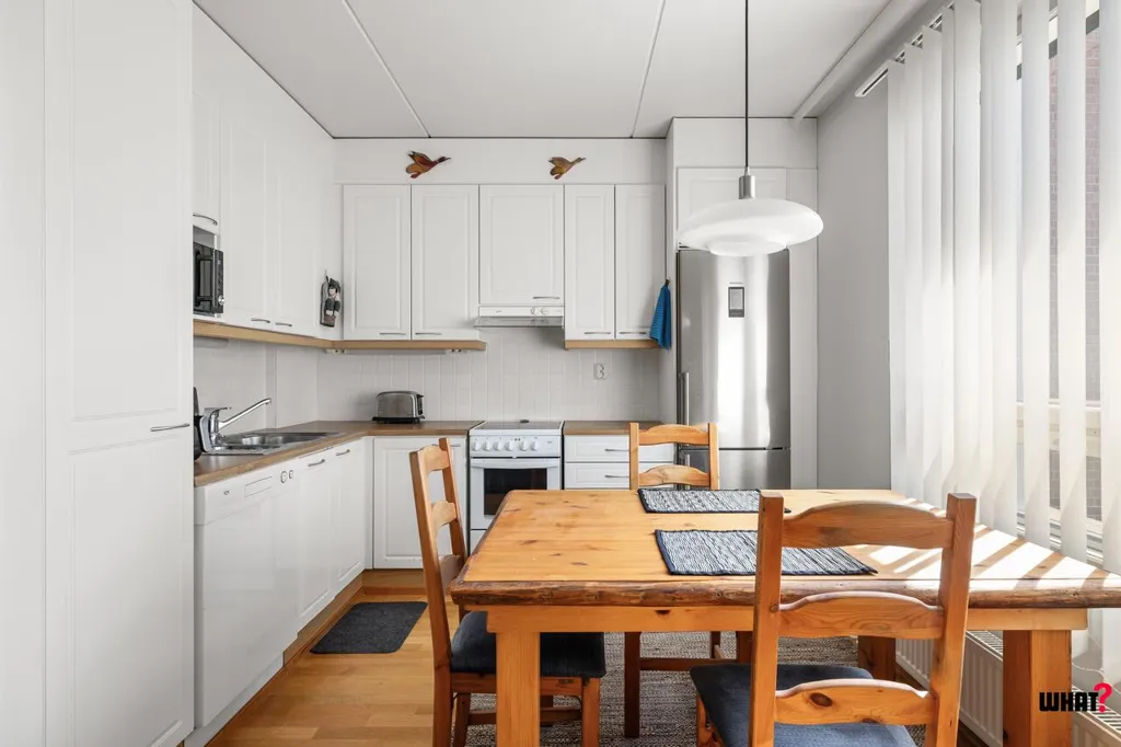 Salle à manger - Apartment with Balcony and Sauna in Viikki