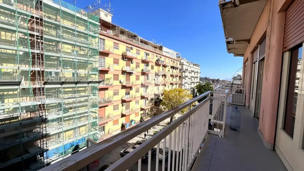 Balcone - Apartment with Balcony in Palermo