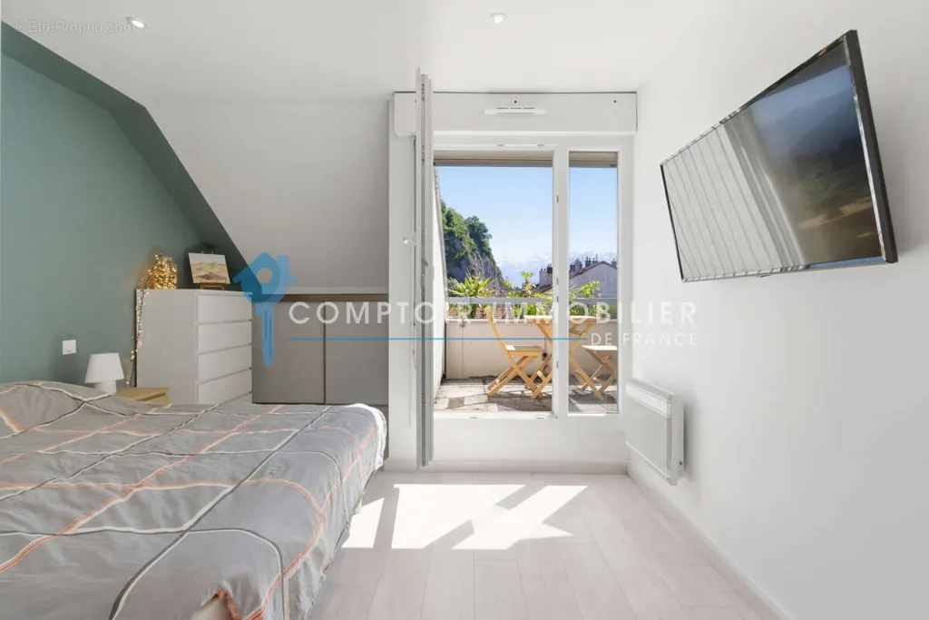 Chambres - Appartement Duplex avec Terrasse 45m2 à Grenoble