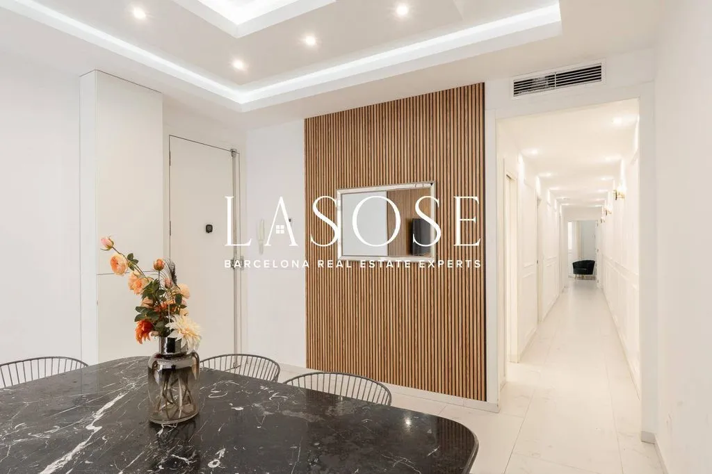 Söögituba - Luxury Apartment with Balcony in Eixample