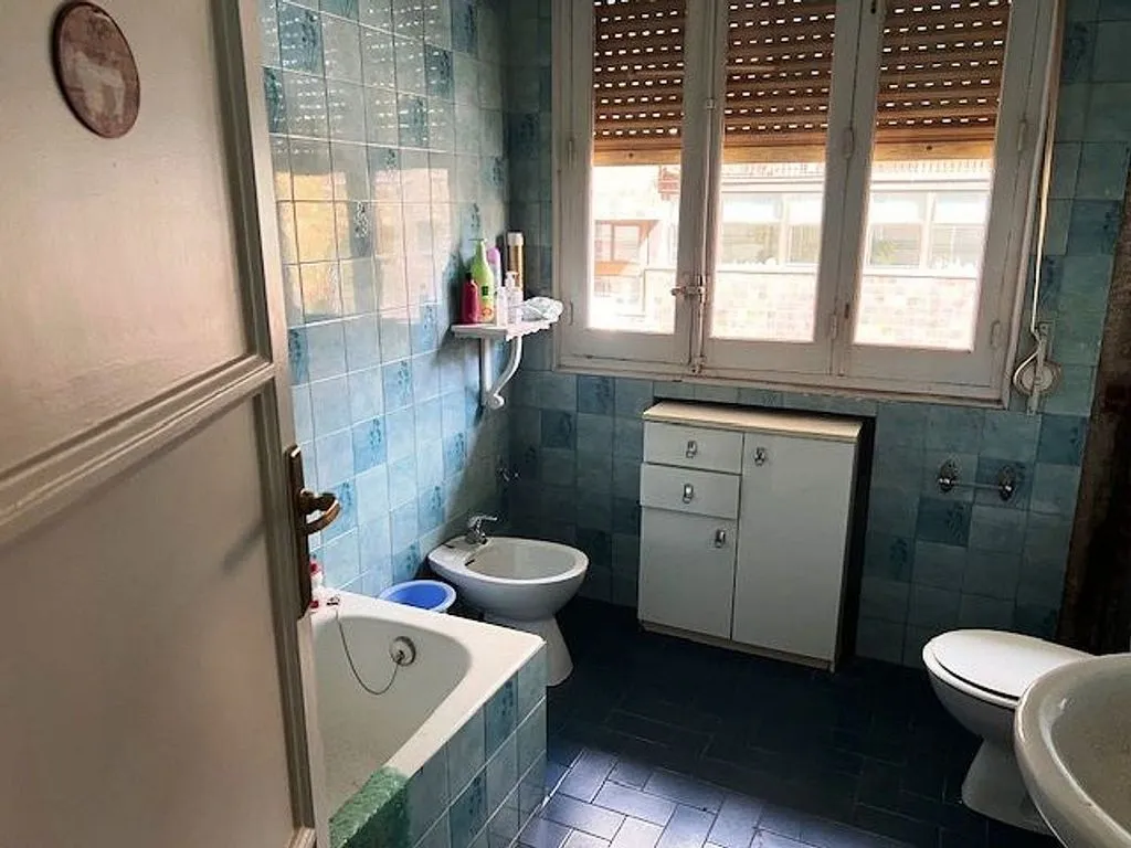 Salles de bain - Flat with South-Facing View in Ríos Rosas