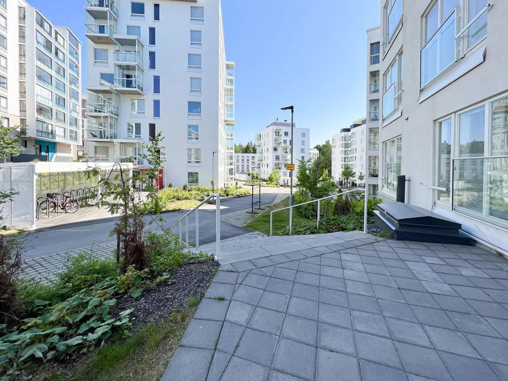 Jardin - Modern Apartment with Balcony in Niittykumpu, Espoo