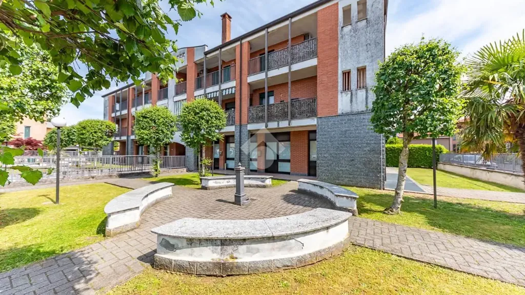 Aed - Apartment with Large Terrace in Rescaldina