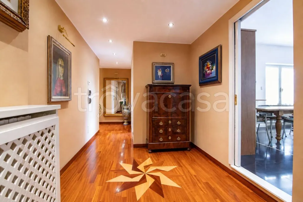 Esik - Luxury Villa with Private Park in Cornegliano Laudense