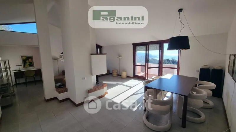 Salle à manger - Apartment with Sea View in La Spezia