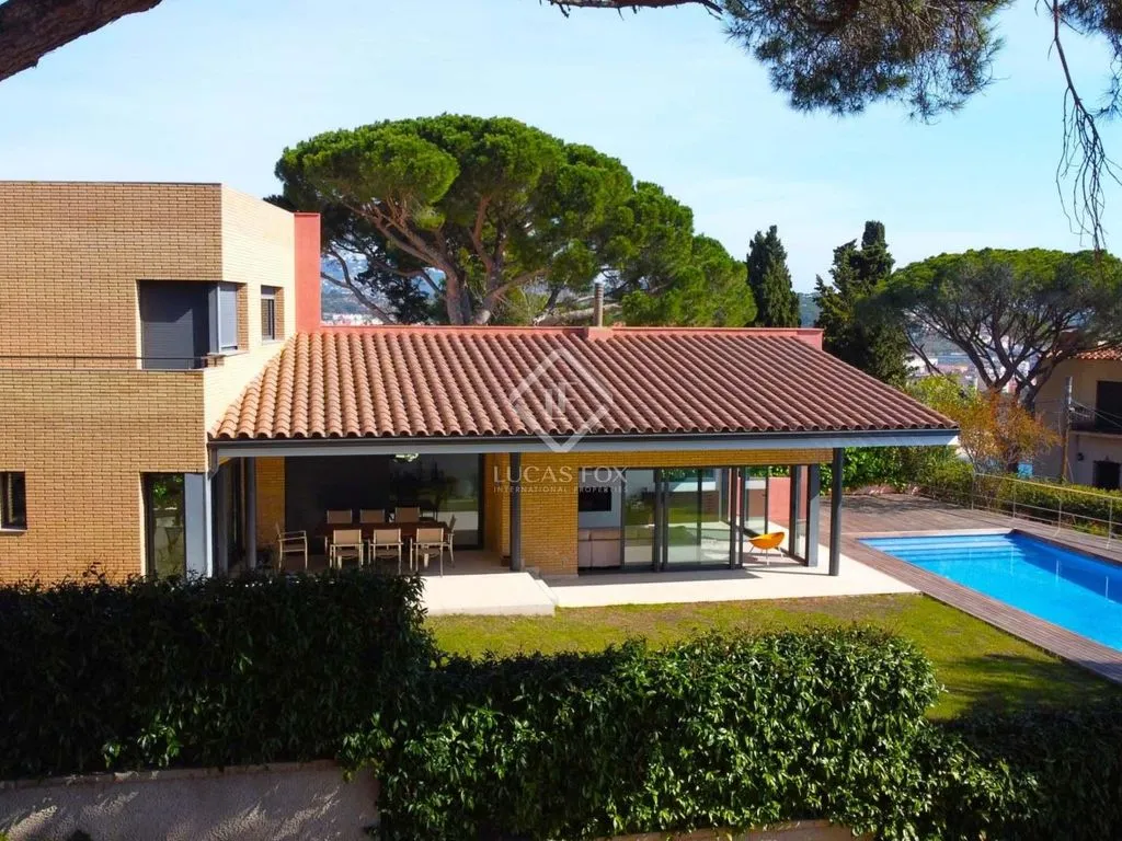 Piscine - Luxury Villa with Sea View in Sant Feliu de Guíxols