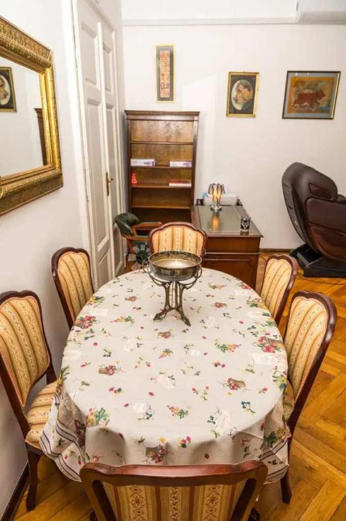 Söögituba - Luxury Flat with Balcony in Zagreb Centre