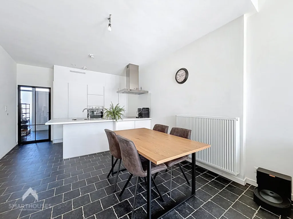 Salle à manger - Maison Énergétique avec Terrasse à Ieper