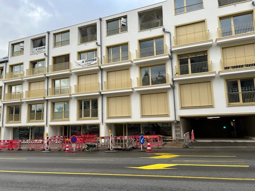 Local commercial à Luxembourg-Limpertsberg