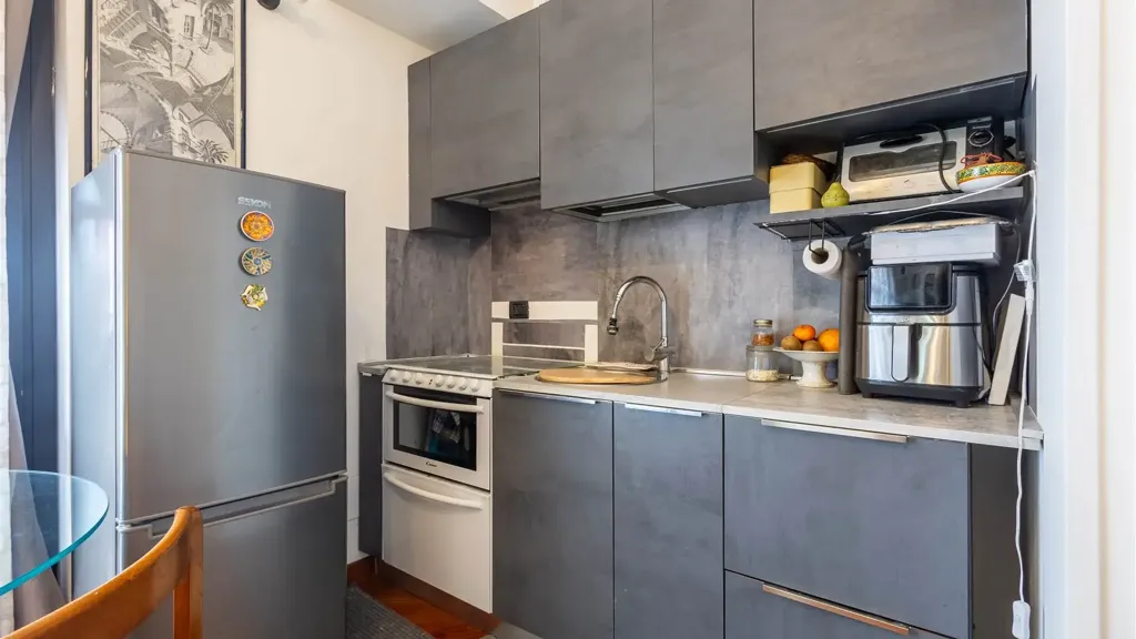 2-room apartment in IT