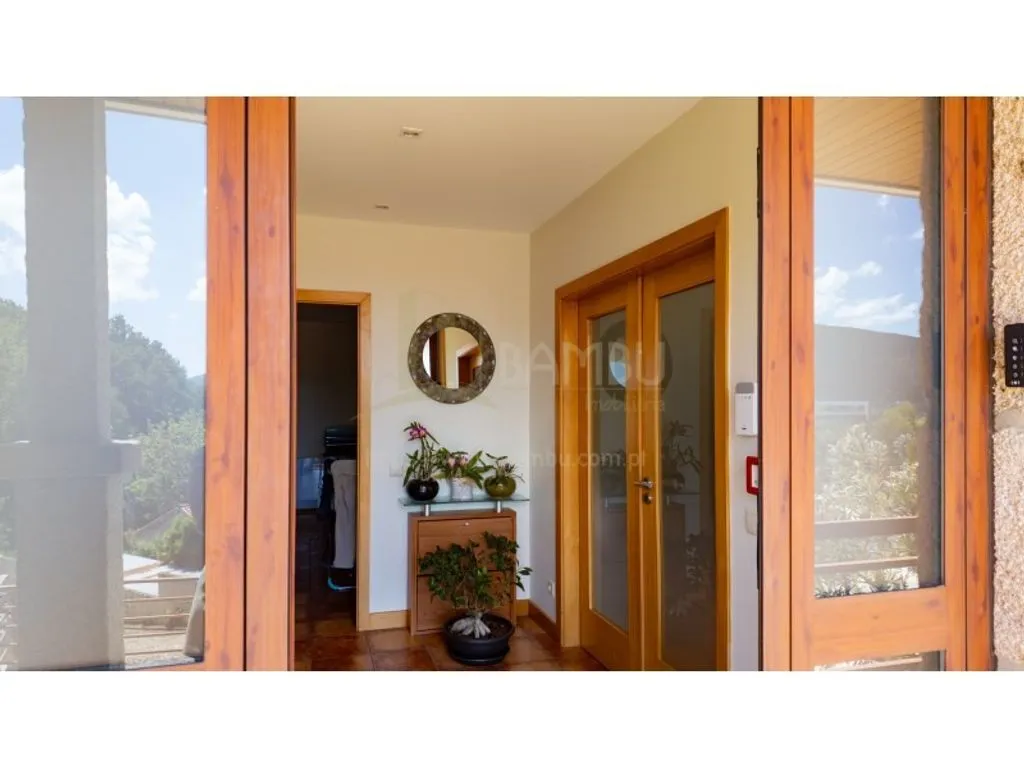 Hallway - Luxury House with Mountain View in Caminha