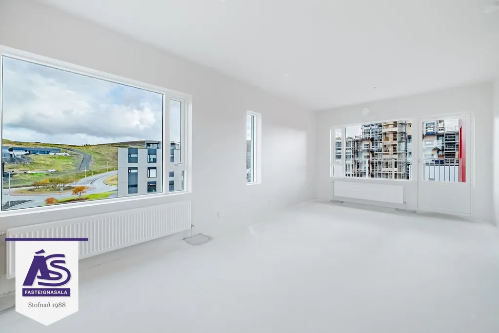 Pièces - New 4-Storey Apartment with Elevator in Hafnarfjörður