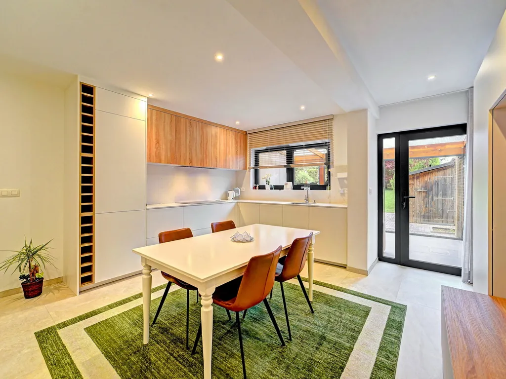 Söögituba - Fully Renovated Semi-Detached House in Tervuren