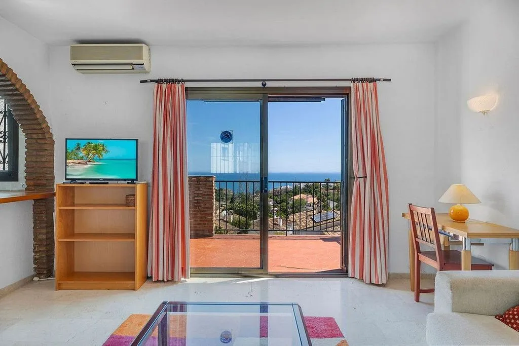 Elutuba - Apartment with Sea View and Pool in Benalmádena