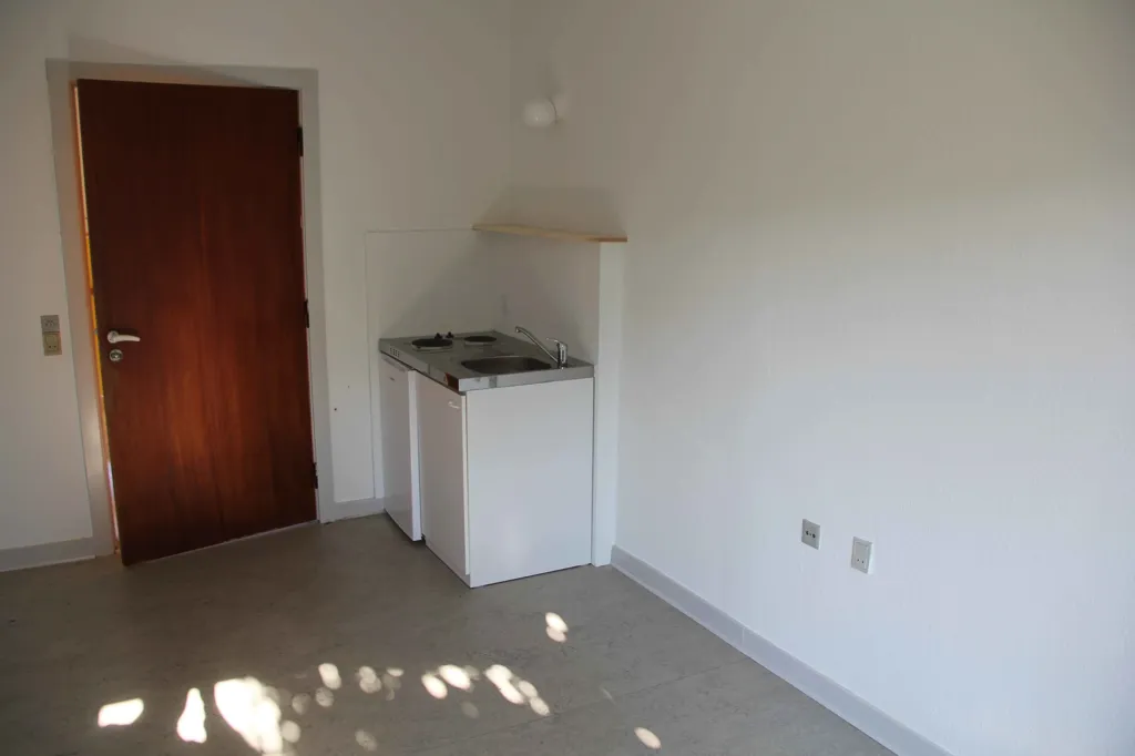 Köök - Small Room with Garden Access in Kolding