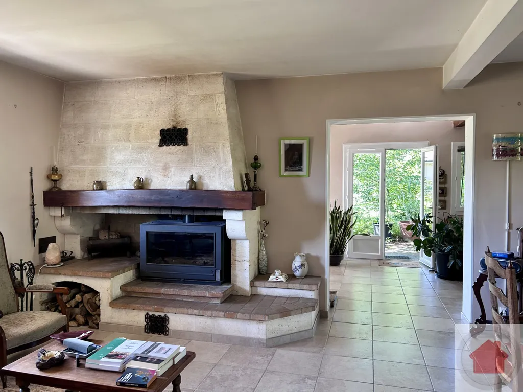 Séjour - Maison avec Jardin et Garage à Saint-Loubès