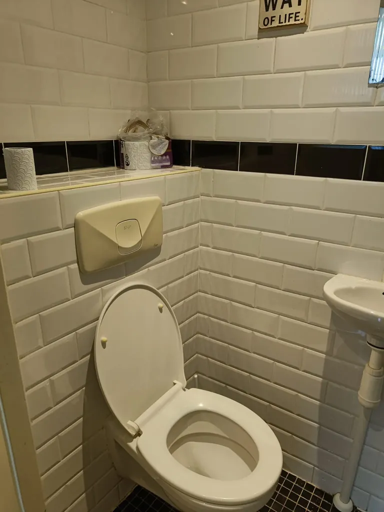 Salles de bain - Renovated Studio with Garden in Hillegersberg