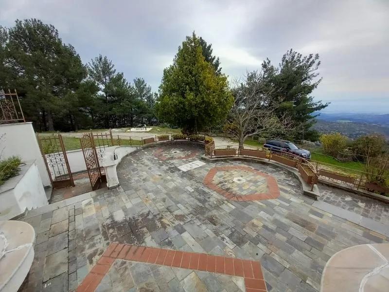 Terrasse - Detached House with Garden in Chrysopigi, Serres