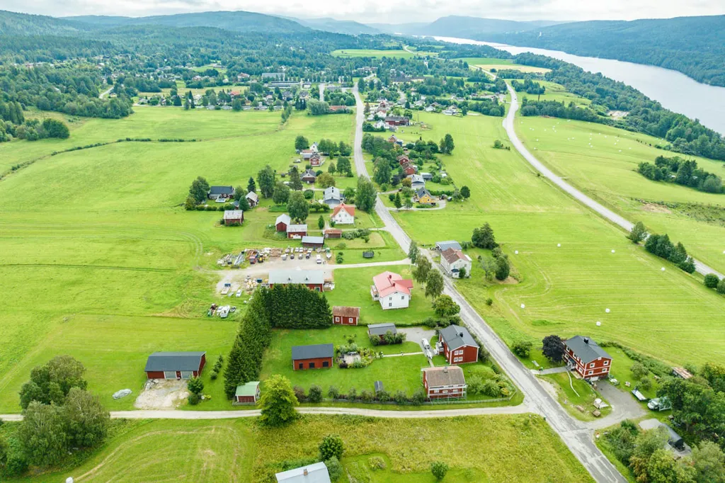 Vue aérienne - Well-Preserved Villa with Nature Access on Indalsvägen