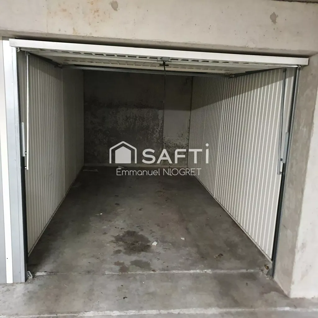 Garage - Appartement avec Terrasse au Calme à Dijon