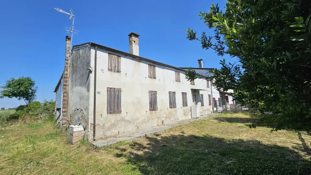 Välivaade - Rustic Property with Garden in Urbana