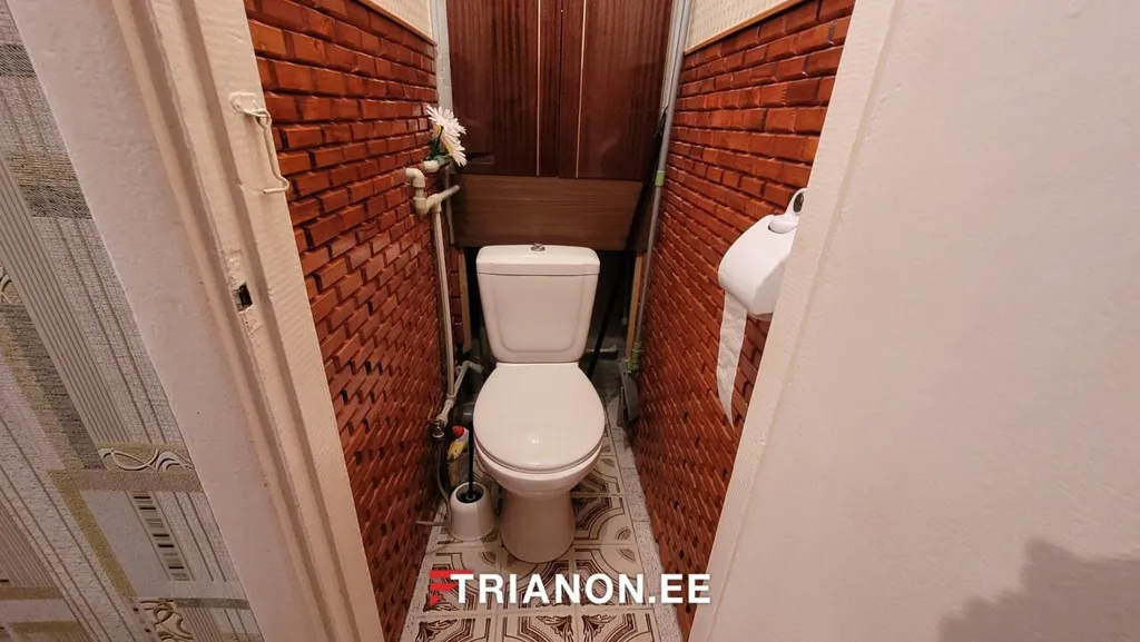 Vannitoad - Apartment with Free Parking in Kreenholmi