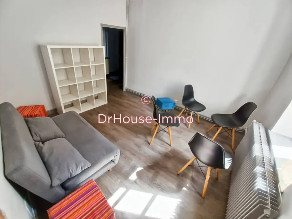 Séjour - Appartement Calme avec Cour Privée à Dijon