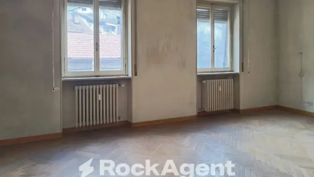 Pièces - Spacious Apartment with Mountain View in Coggiola