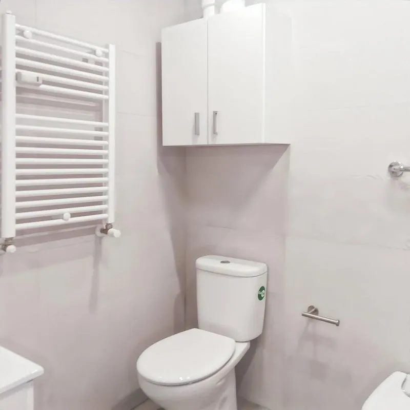 Salles de bain - Modern Flat with Balcony in Chamartín