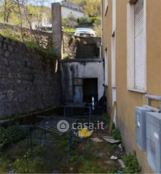 Jardin - Three-Bedroom Apartment in Lauria
