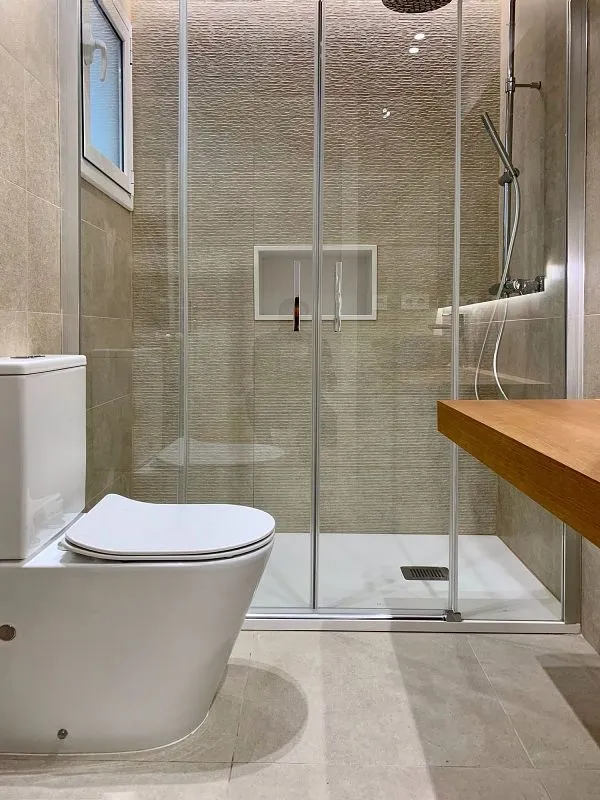 Salles de bain - Luxury Apartment with Terrace near University