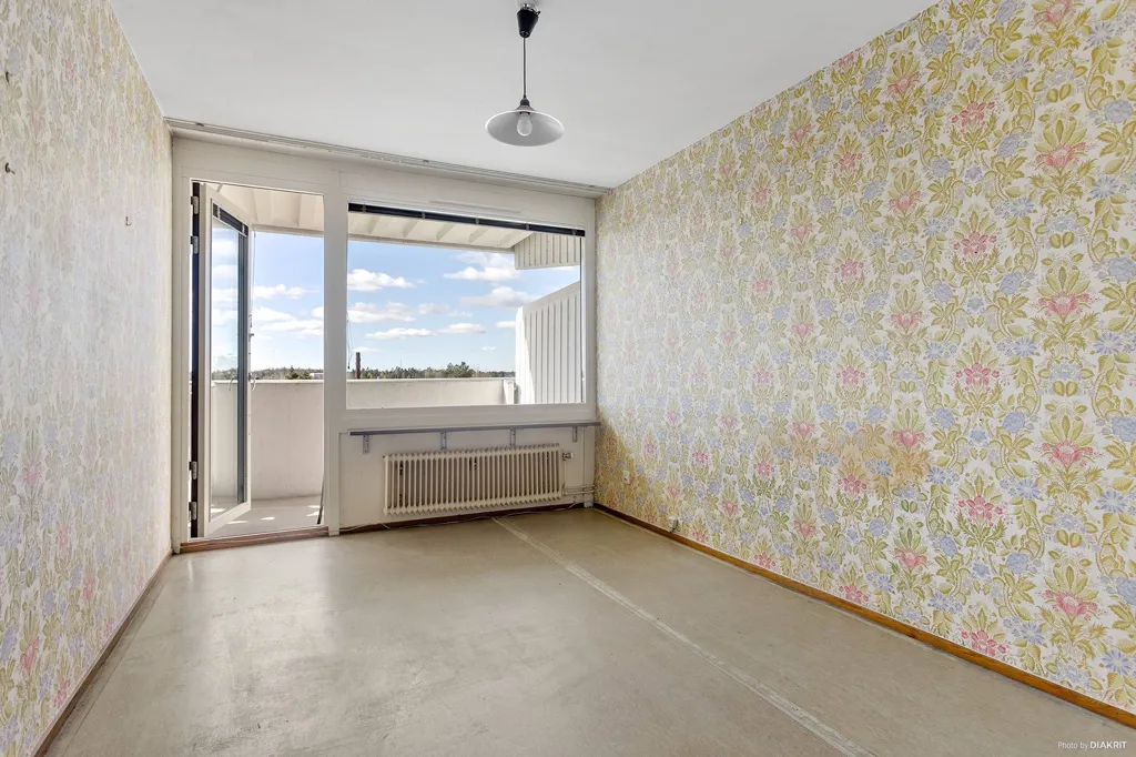 Toad - Apartment with Renovation Potential in Grindtorp