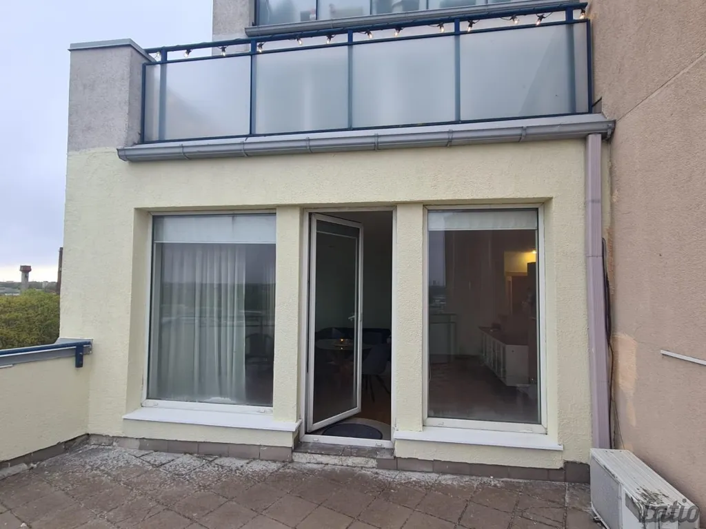 Balcon - 3-Bedroom Apartment with Terrace in Riga