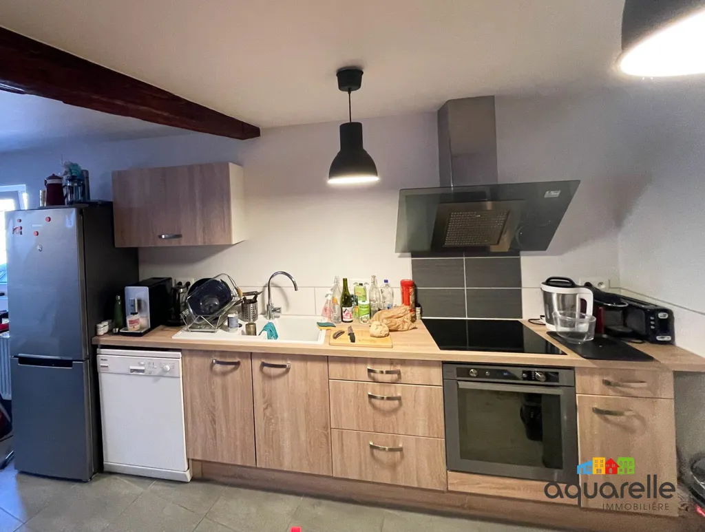 Cuisine - Duplex de 4 Pièces avec Mezzanine à Barr