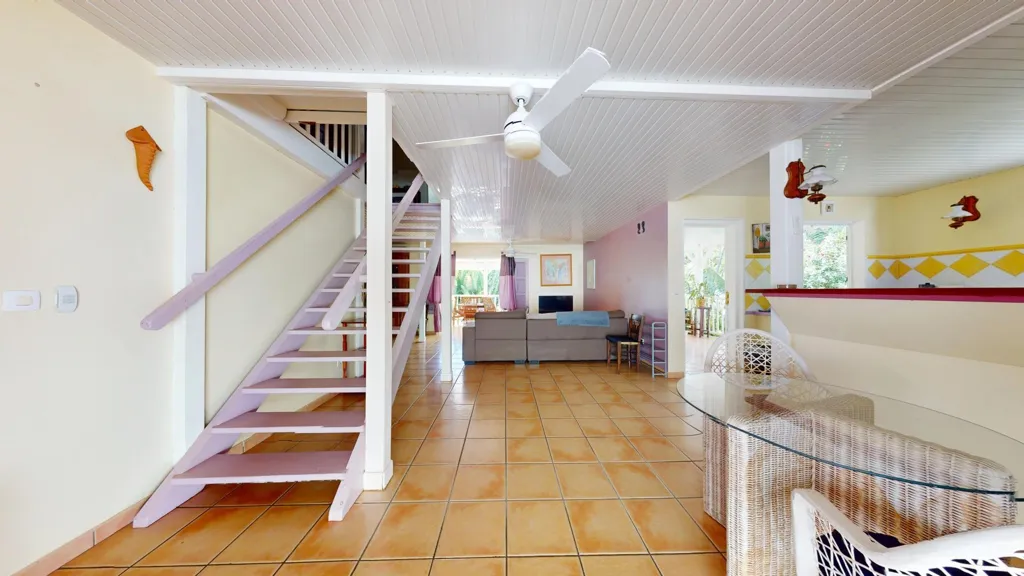 Séjour - Villa avec Piscine et Terrasses au Diamant