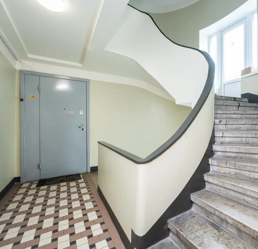 Pièces - Apartment with Stone Construction in Tallinn