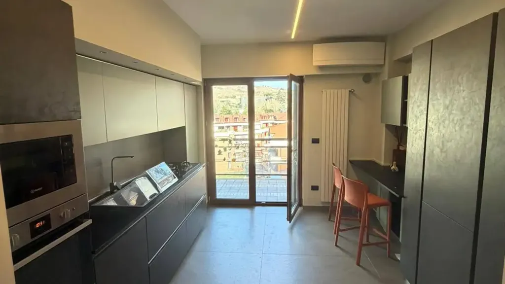 Cuisine - Luxury Apartment with Balcony in Avellino