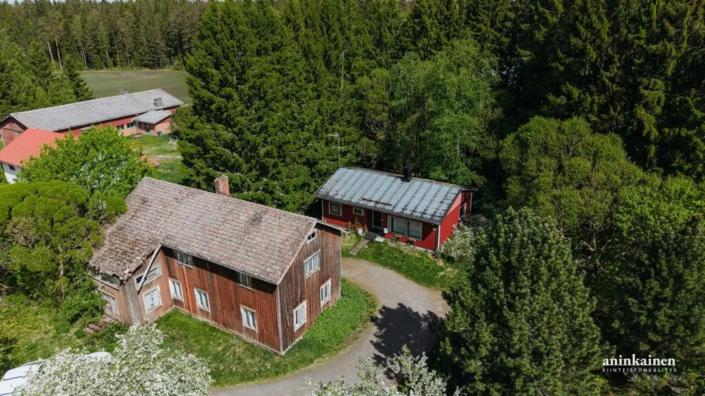 Õhuvaade - Traditional Cottage with Sauna in Countryside