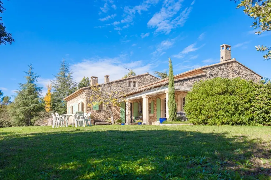 Välivaade - House with Pool and Luberon View in Cabrières-d'Avignon