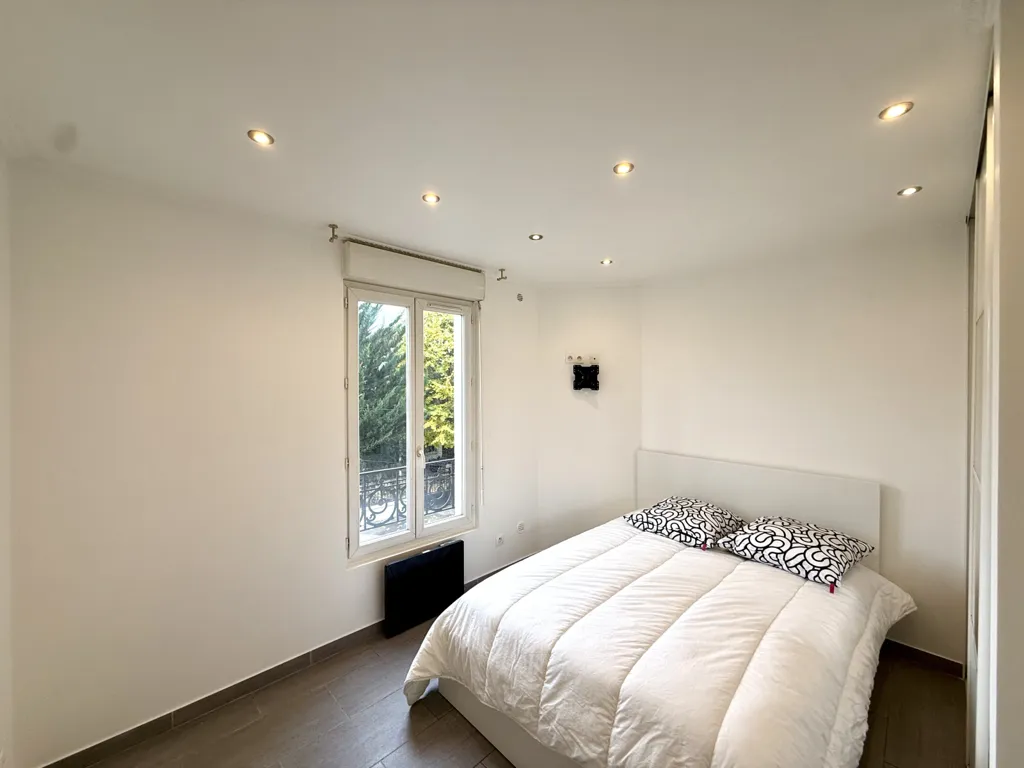 Chambres - 2 Pièces avec Cave à Drancy, Proche RER B