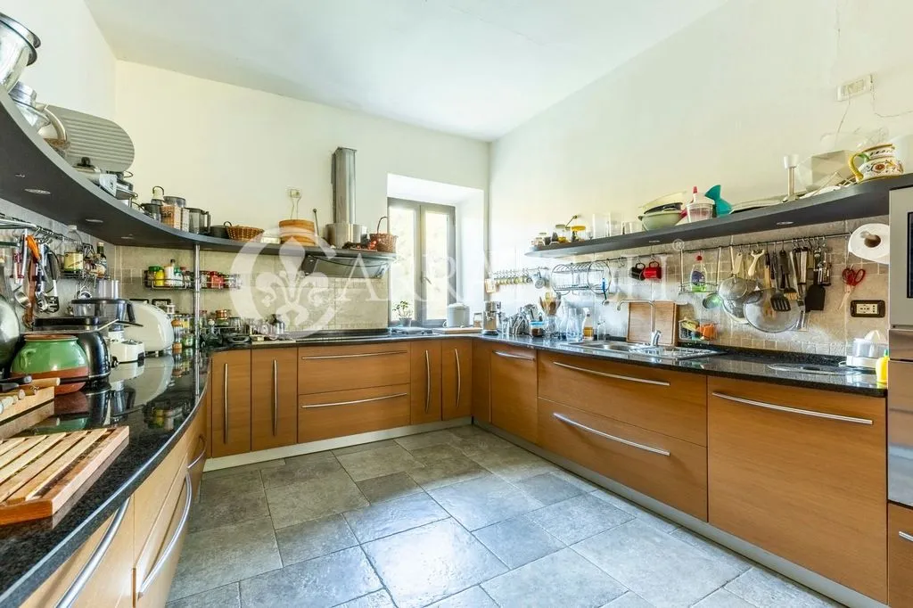 Cuisine - Luxury Villa with Panoramic Pool in Laterina