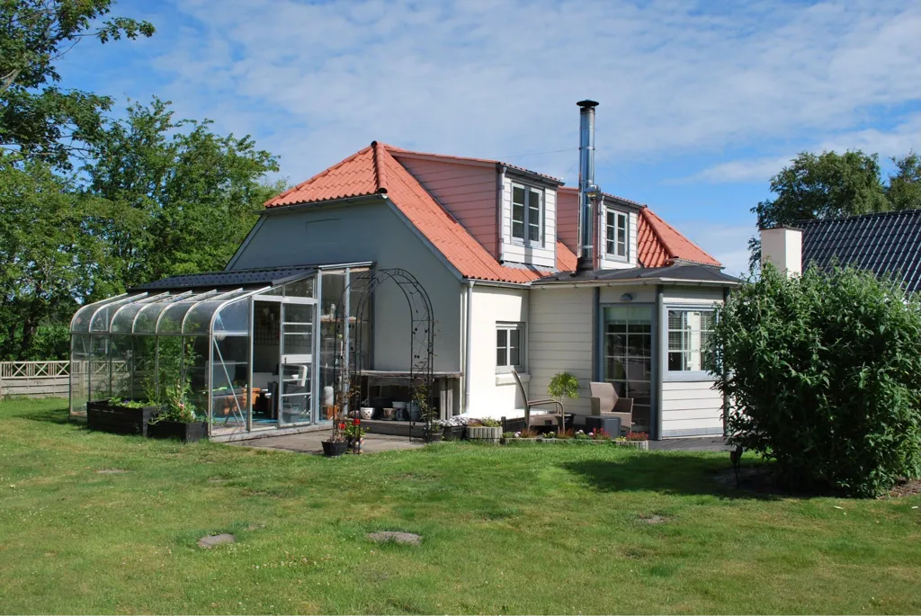 6-toaline maja asukohas Frederikshavn