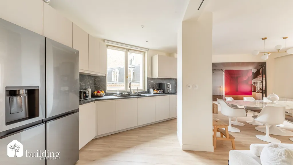 Cucina - Renovated Parisian Apartment with Ethanol Fireplace