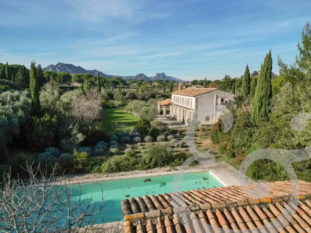 Vue aérienne - Maison de Charme avec Piscine à Eygalières