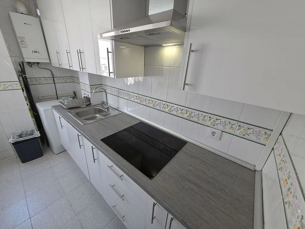 Köök - Furnished Flat with Garden in Las Huertas