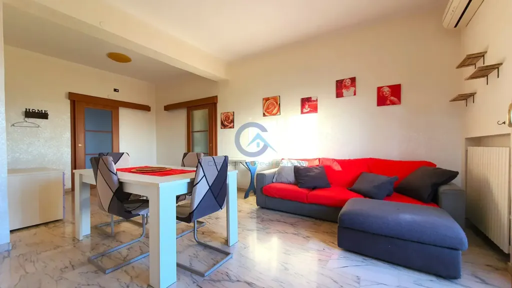 Séjour - Bright Apartment with Panoramic Balcony in Catanzaro